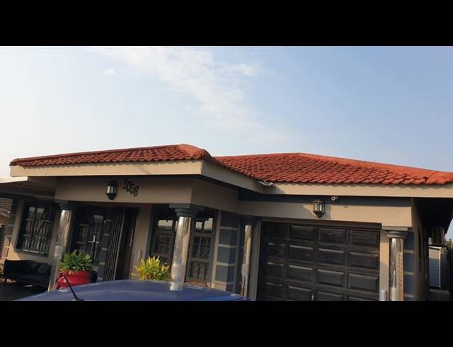 4 BEDROOM HOUSE FOR SALE IN ESIKHAWINI J